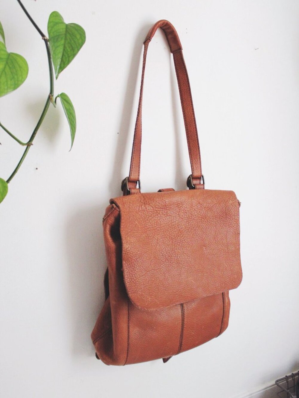 Vintage Duluth Trading Company Brown Leather Backpack Pebbled Shoulder Bag Tan - Picture 2 of 11